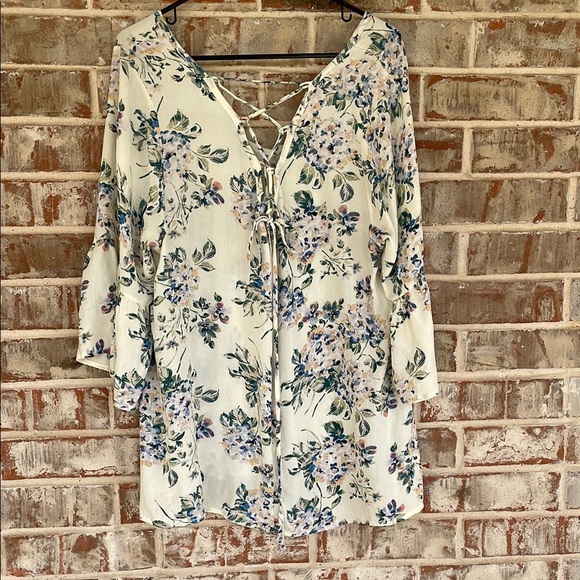 Torrid Floral Print Women's Top - Picture 2 of 7